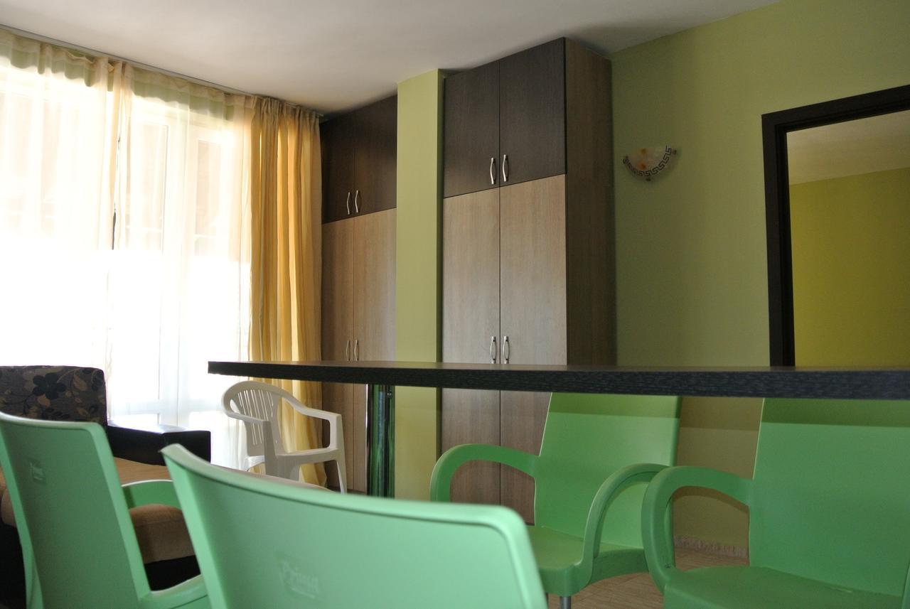 St. Sofia Apartments - Official Rental Pantai Sunny Bagian luar foto