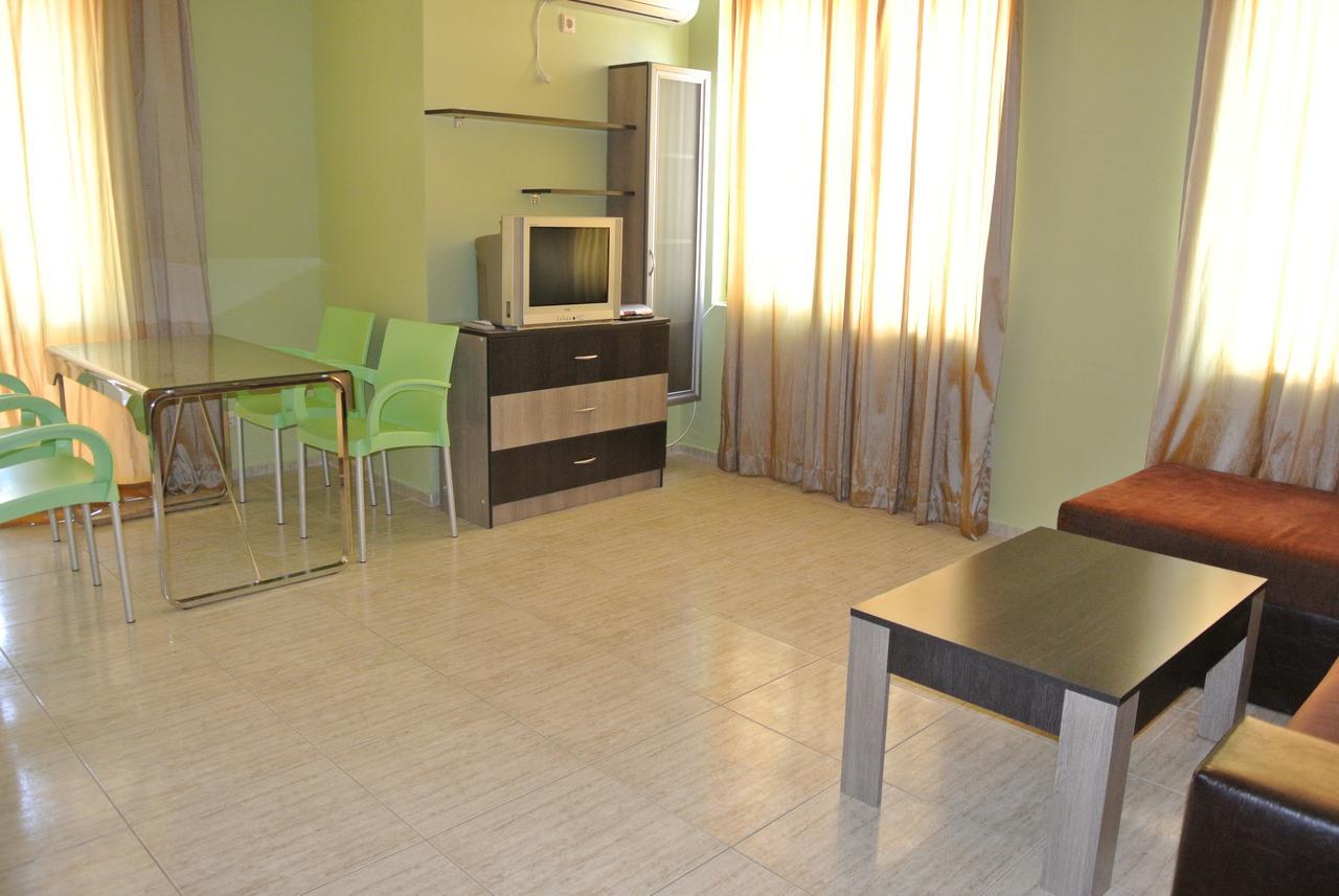 St. Sofia Apartments - Official Rental Pantai Sunny Bagian luar foto